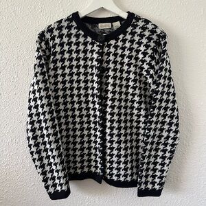 Vintage houndstooth cardigan, size S
